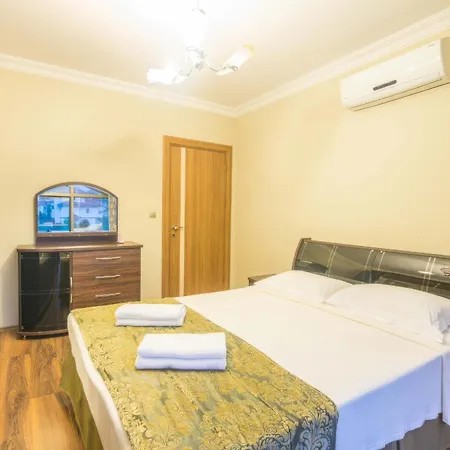 Mete 2 Marmaris فيلة إتْشميلير
